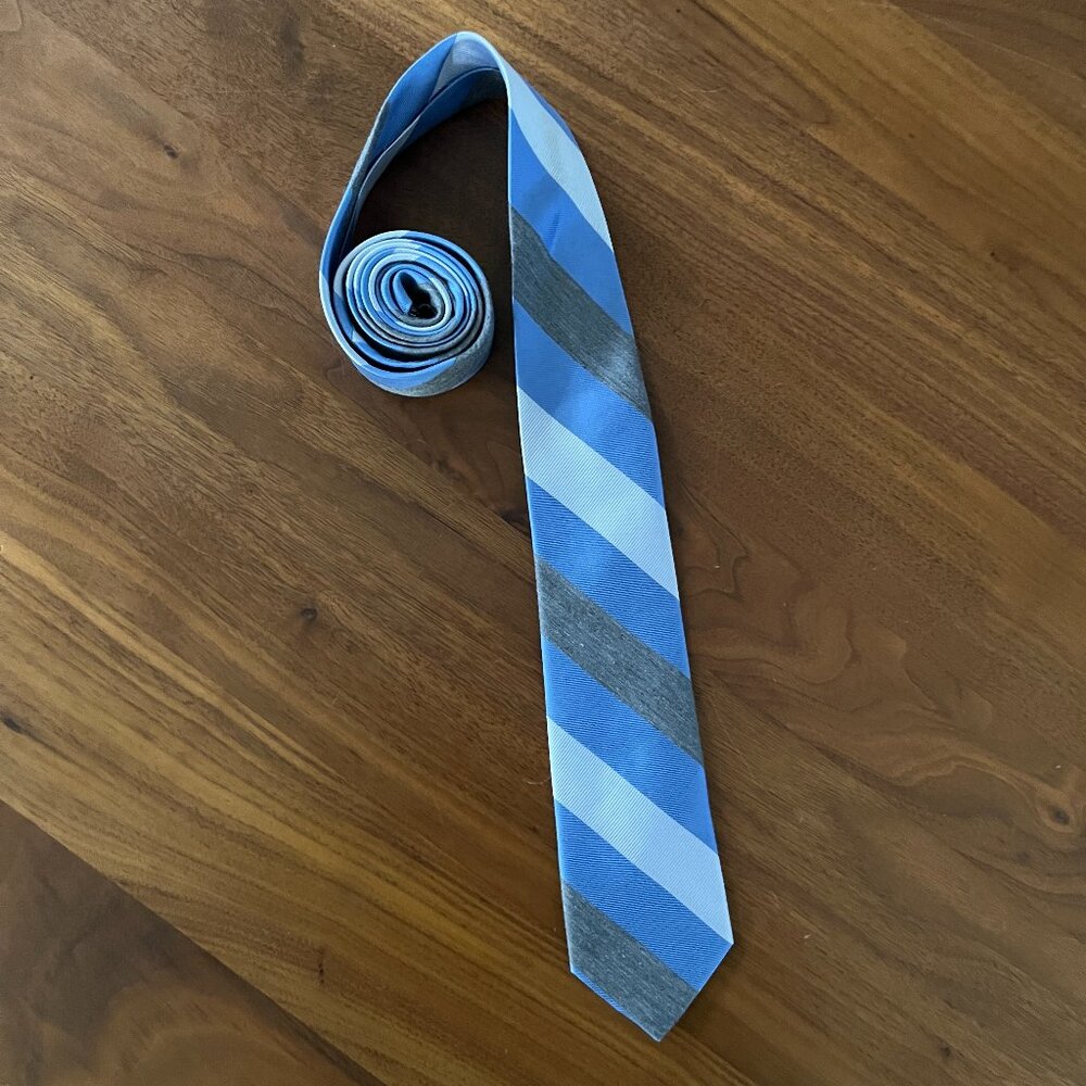 Weekend Casual Tie